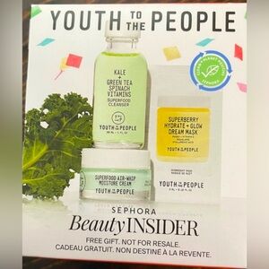 New Youth to the People 3 Piece Set